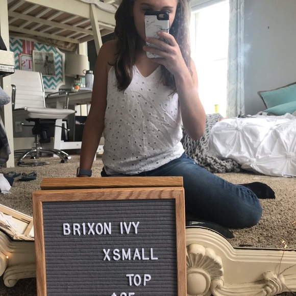 Brixon Ivy Cute Halter Top - Picture 3 of 3